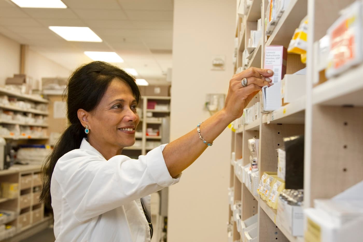 Lab tests, pharmacy and nutrition services from Tathaast